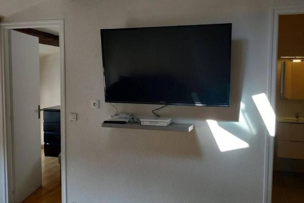 Appartement Proche Marché Au Cœur Du Centre + Wifi La Rochelle  Esterno foto